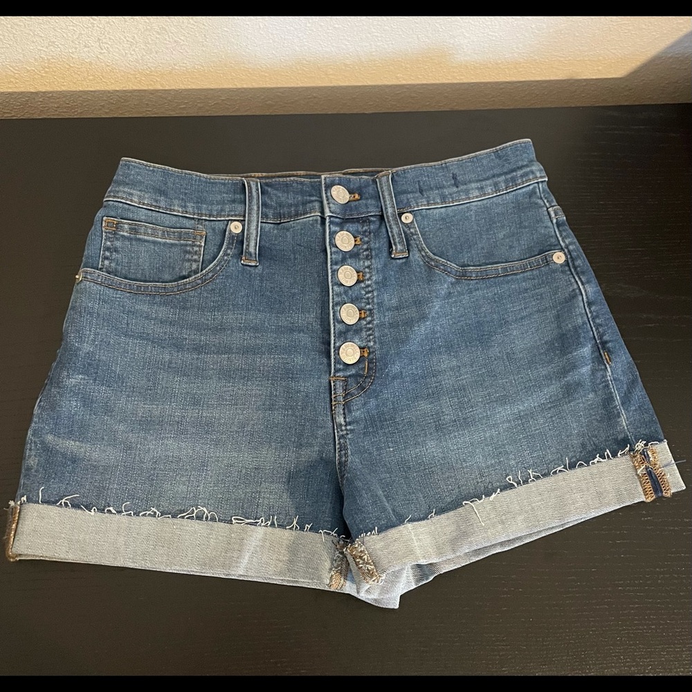BNWOT Madewell High-Rise Denim Button Front Shorts